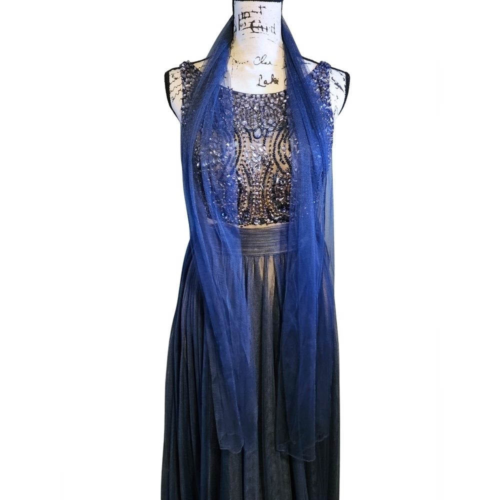 Fiesta Fashion Backless Navy Blue & Nude Dress - Picture 8 of 16
